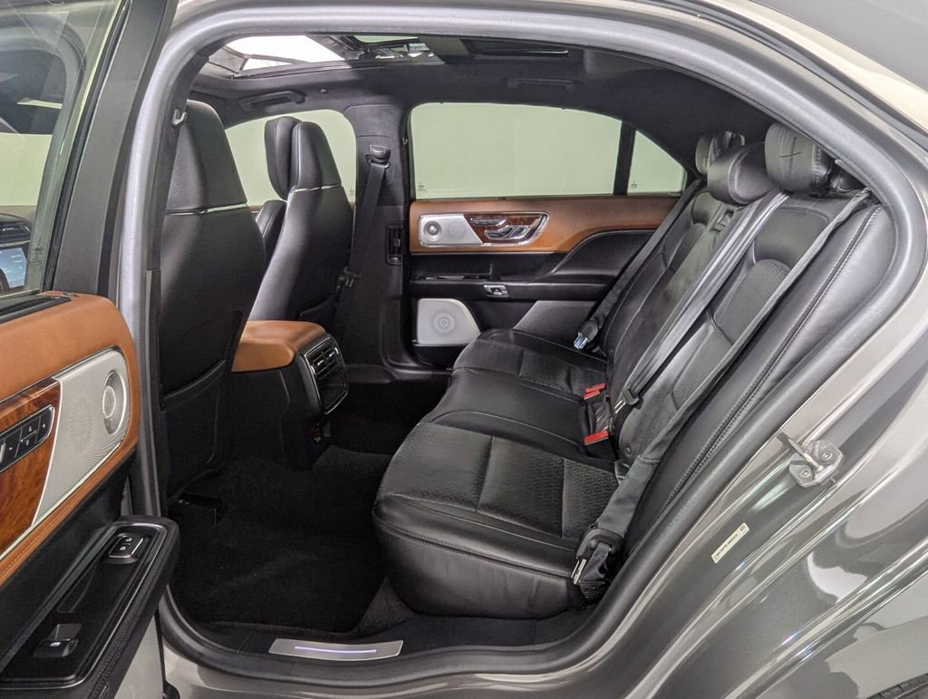 Used 2020 Lincoln Continental Black Label w/ Rear Seat Amenities Package image 24