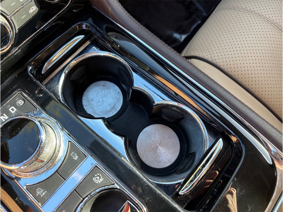 Used 2017 Jaguar XJ R-Sport image 36