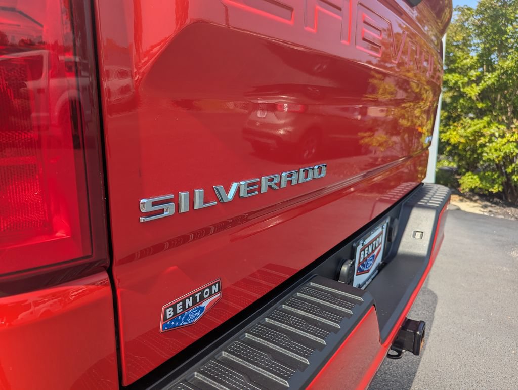 Used 2019 Chevrolet Silverado 1500 RST AWD/4WD image 40