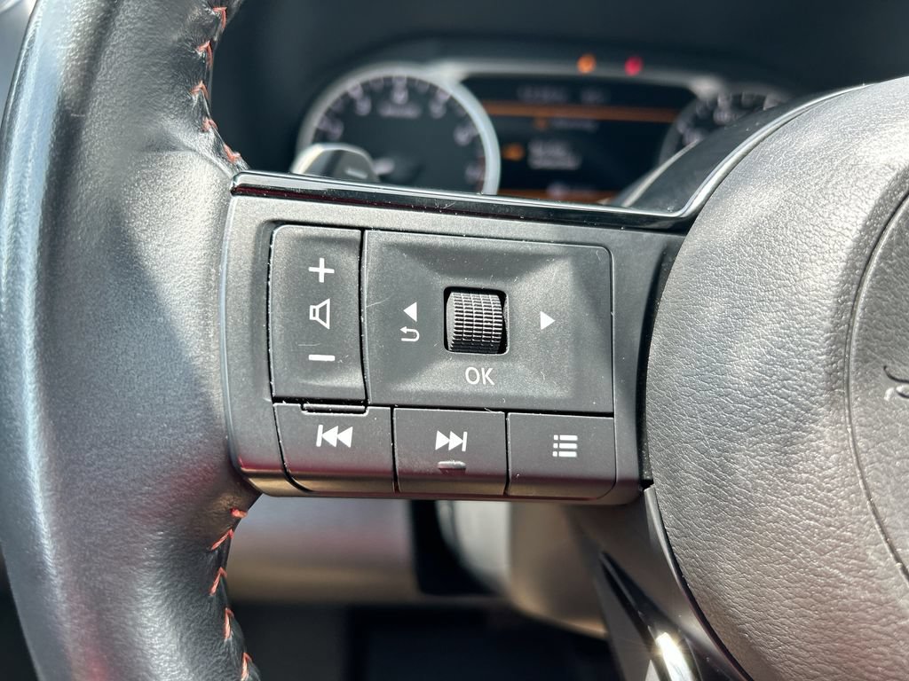 Used 2023 Nissan Pathfinder Rock Creek AWD/4WD image 16