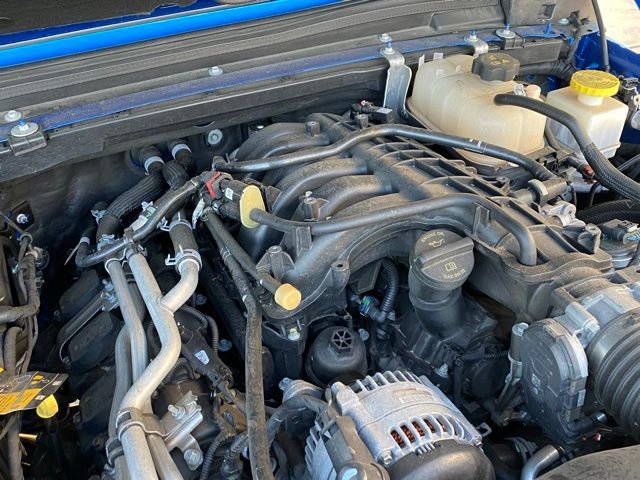 Used 2023 Jeep Gladiator Sport AWD/4WD image 12