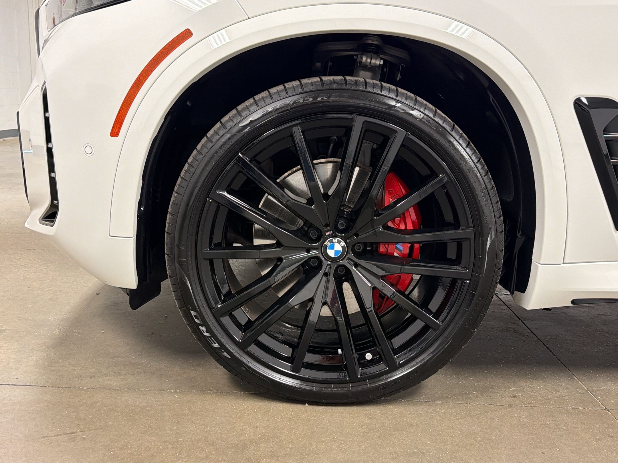 Certified 2026 BMW X5 sDrive40i w/ M Sport Package RWD image 12