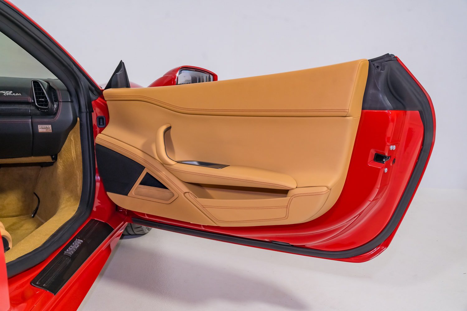Used 2010 Ferrari 458 Italia Coupe RWD image 24