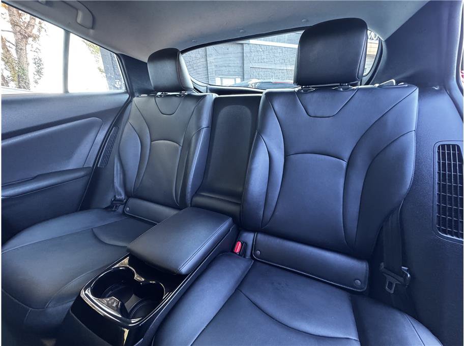 Used 2017 Toyota Prius Prime Advanced FWD image 16