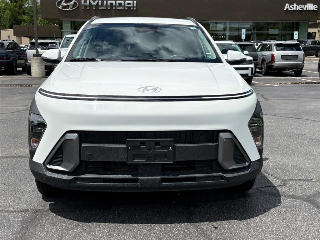 Certified 2024 Hyundai Kona SEL AWD/4WD image 2