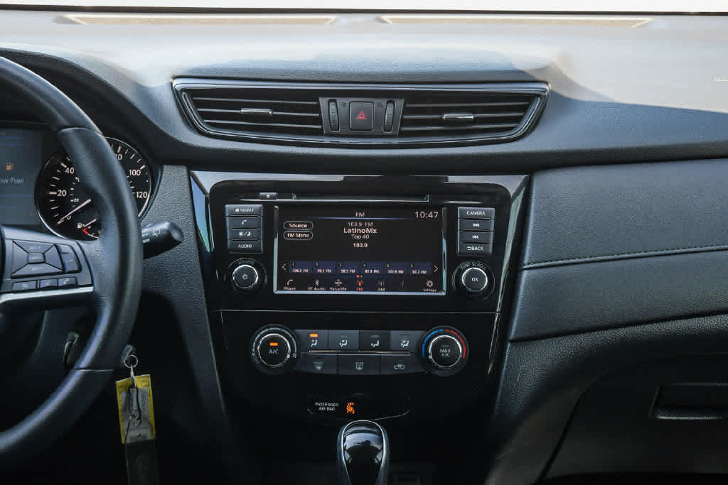Used 2019 Nissan Rogue S w/ Special Edition Package FWD image 13