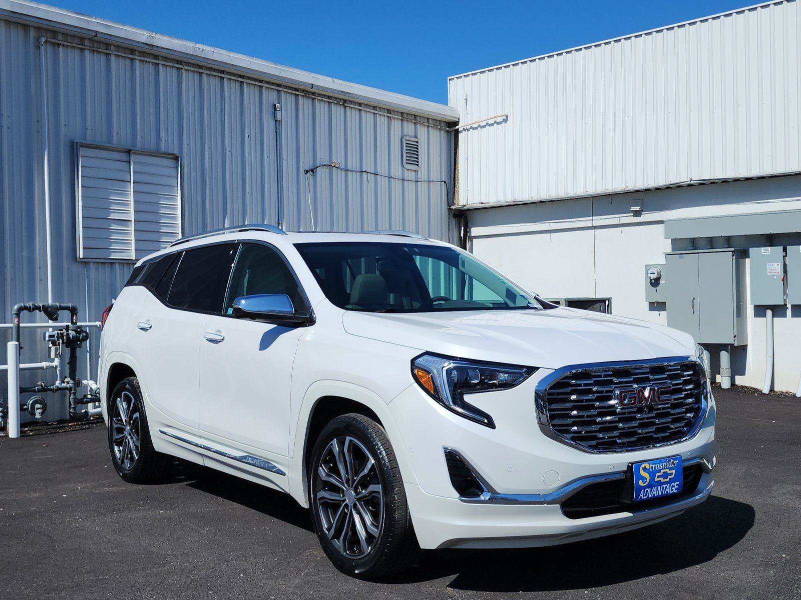 Used 2021 GMC Terrain Denali w/ Denali Premium Package image 7