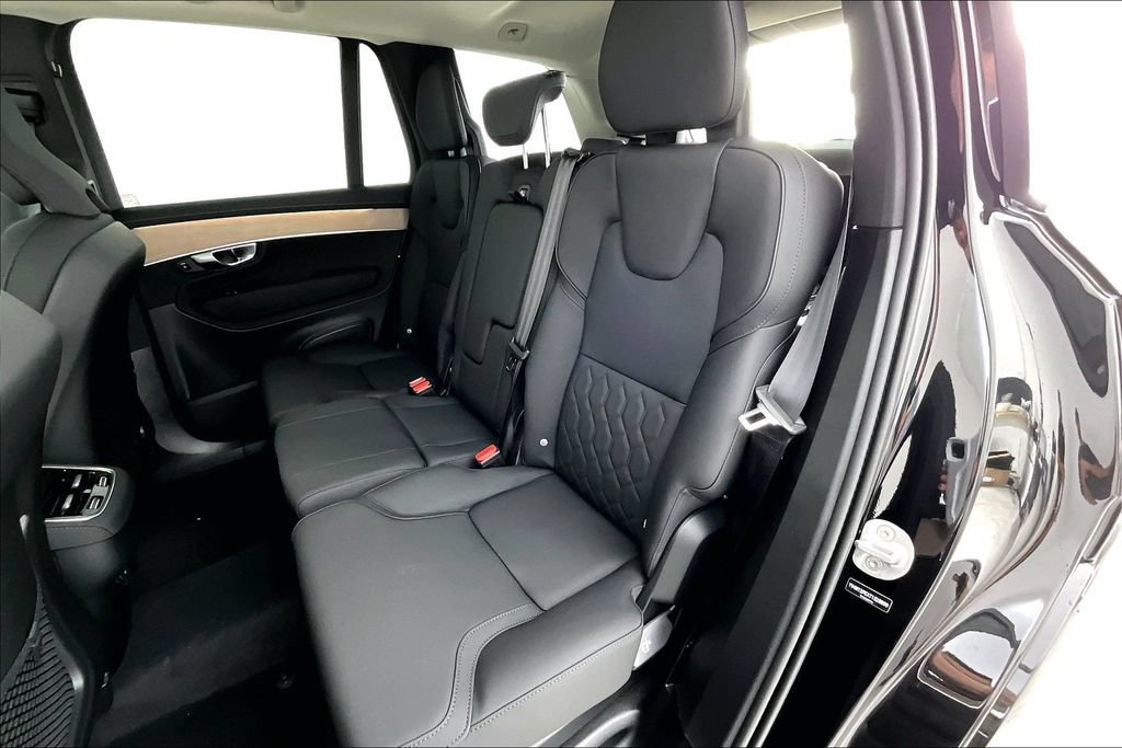 New 2026 Volvo XC90 B5 Plus AWD/4WD image 19