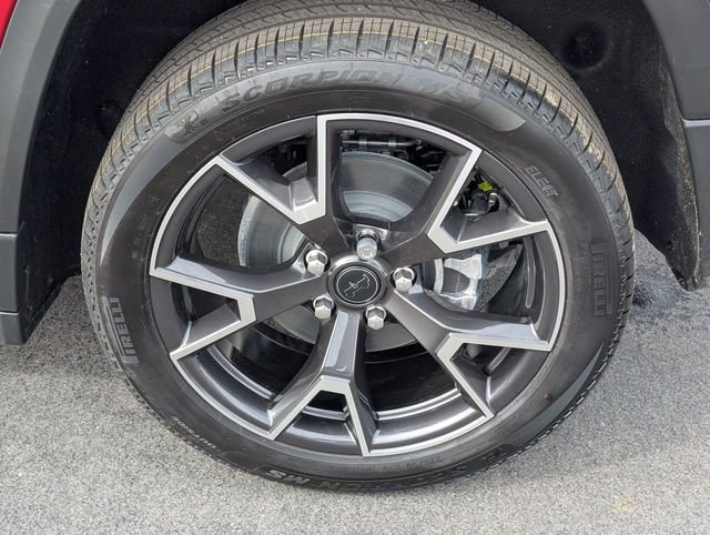 Used 2026 Jeep Cherokee Overland w/ Advanced Pro Tech Group AWD/4WD image 8