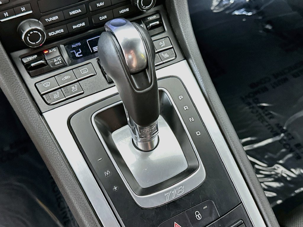 Used 2018 Porsche 718 Boxster RWD image 18