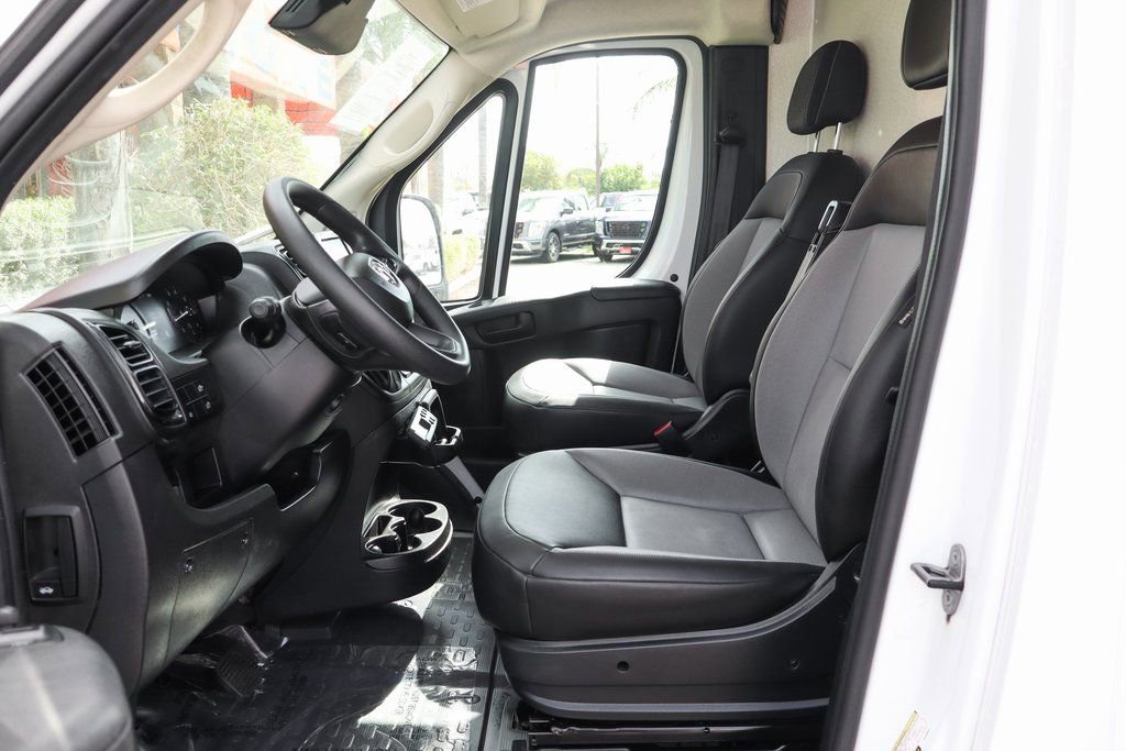 Used 2025 RAM ProMaster 3500 w/ Convenience Group image 19