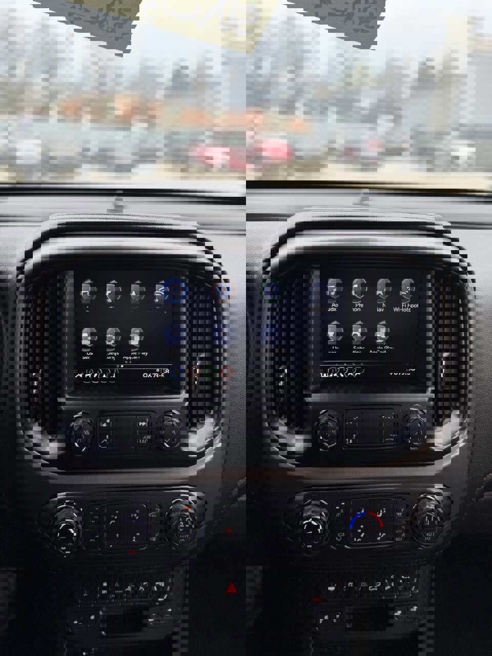 Used 2021 GMC Canyon AT4 image 16