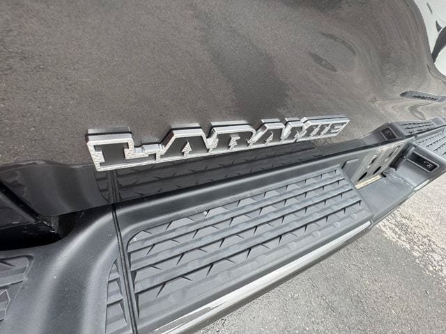 Used 2025 RAM 2500 Laramie AWD/4WD image 51