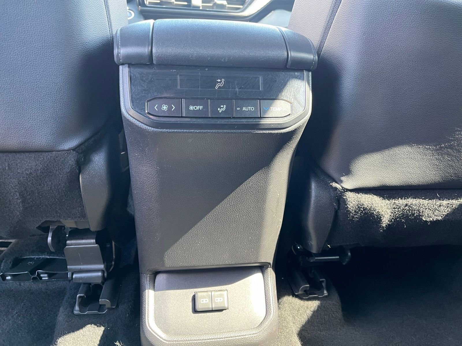 Used 2025 Toyota Highlander XSE image 24