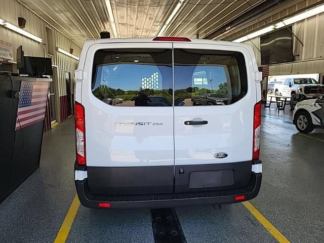 Used 2025 Ford Transit 250 Low Roof w/ Exterior Upgrade Package RWD image 4