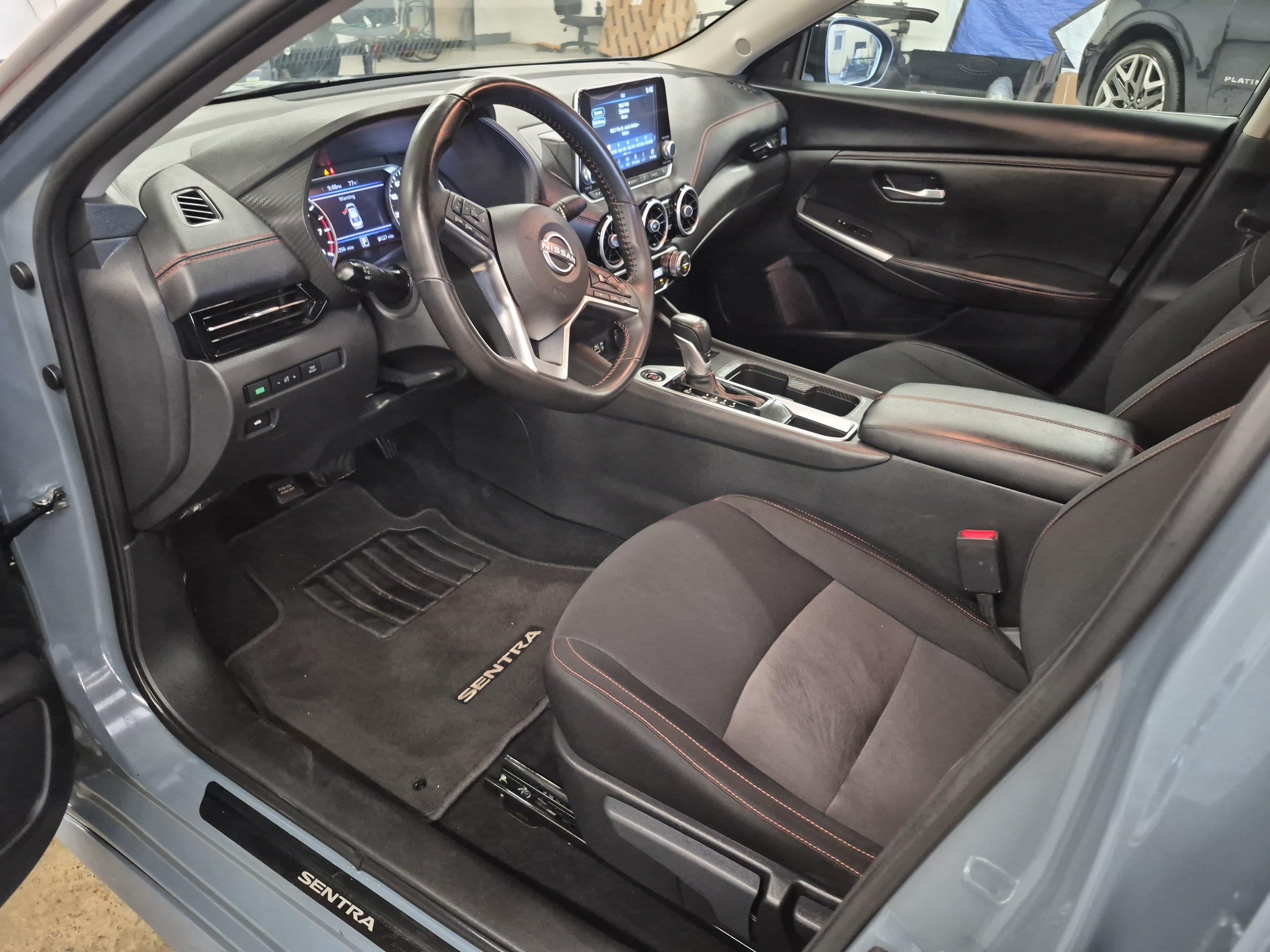 Used 2025 Nissan Sentra SR FWD image 18