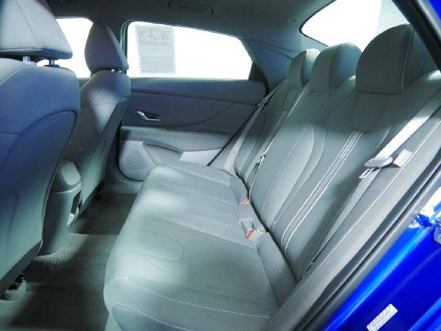Used 2024 Hyundai Elantra SEL FWD image 16