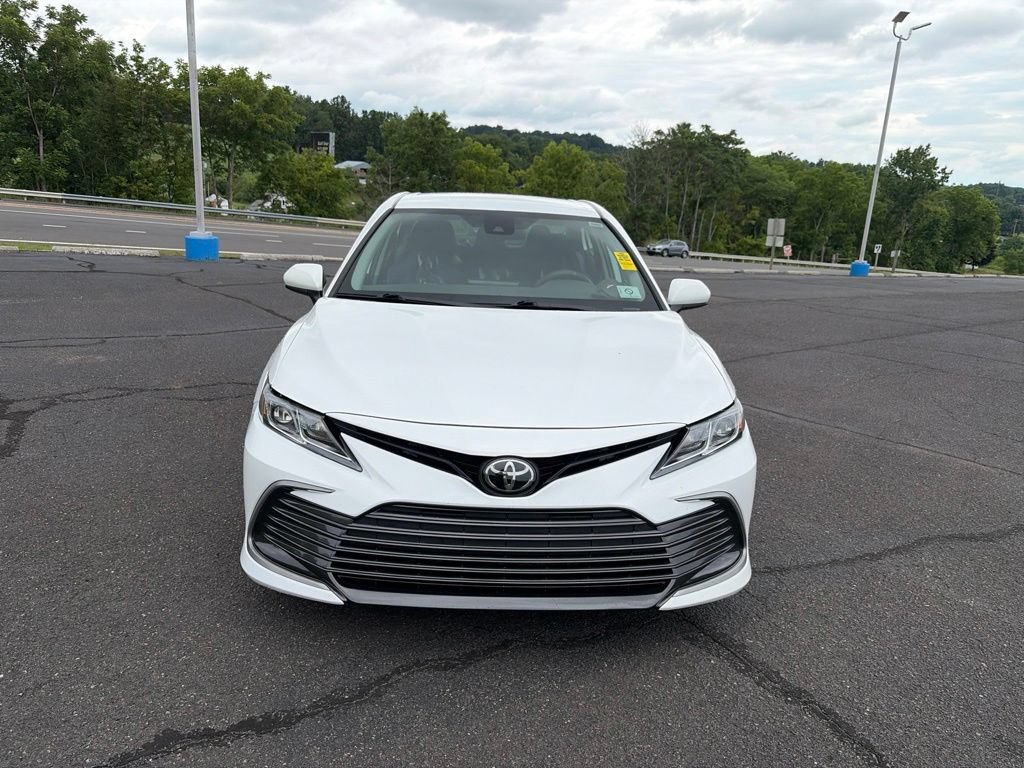 Used 2024 Toyota Camry LE FWD image 3