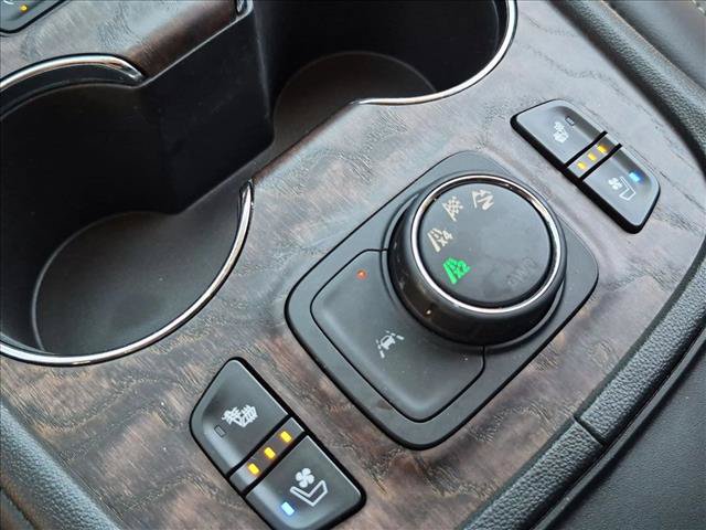 Used 2023 GMC Acadia Denali AWD/4WD image 18