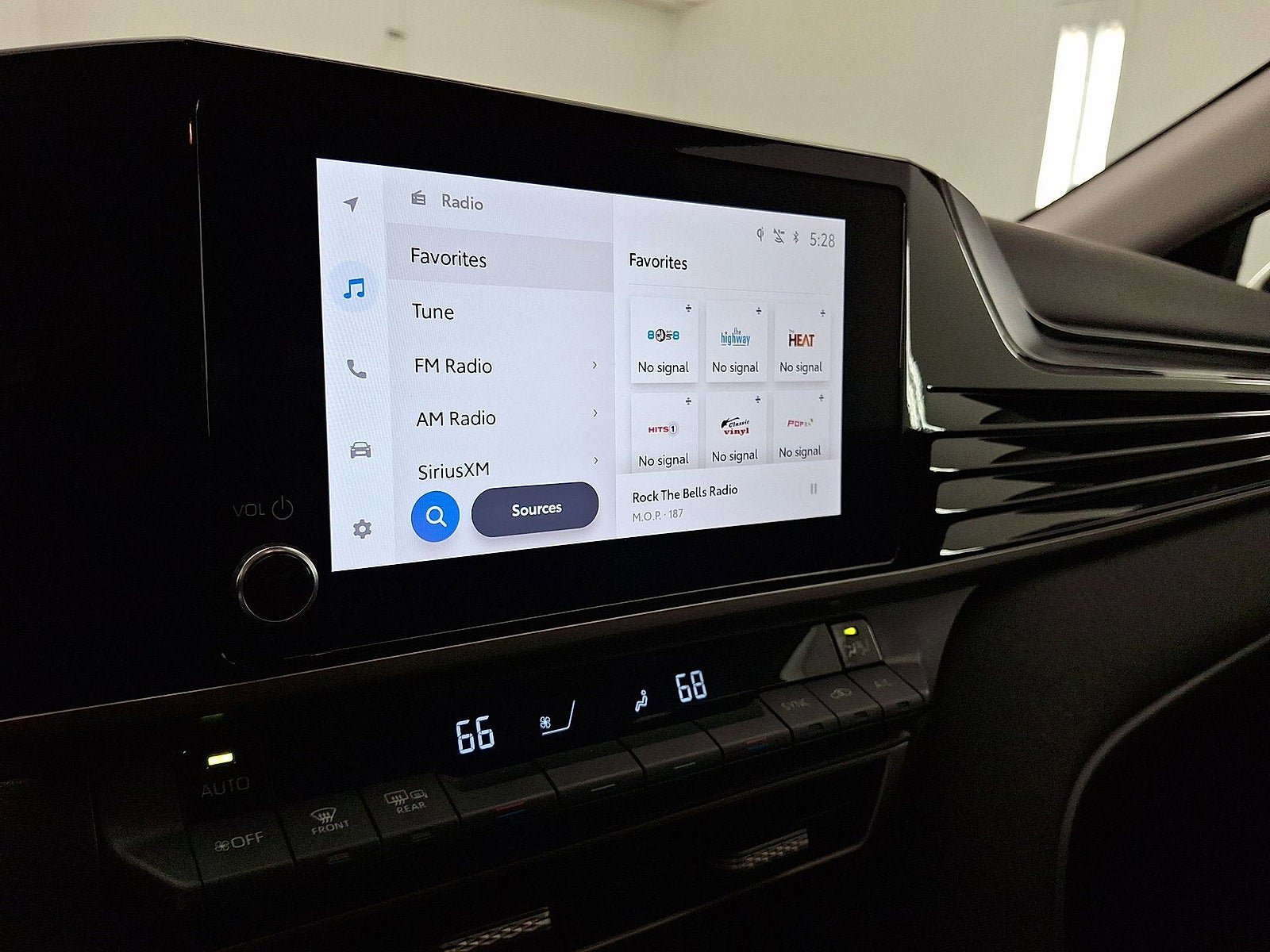 Certified 2025 Toyota Camry LE FWD image 14