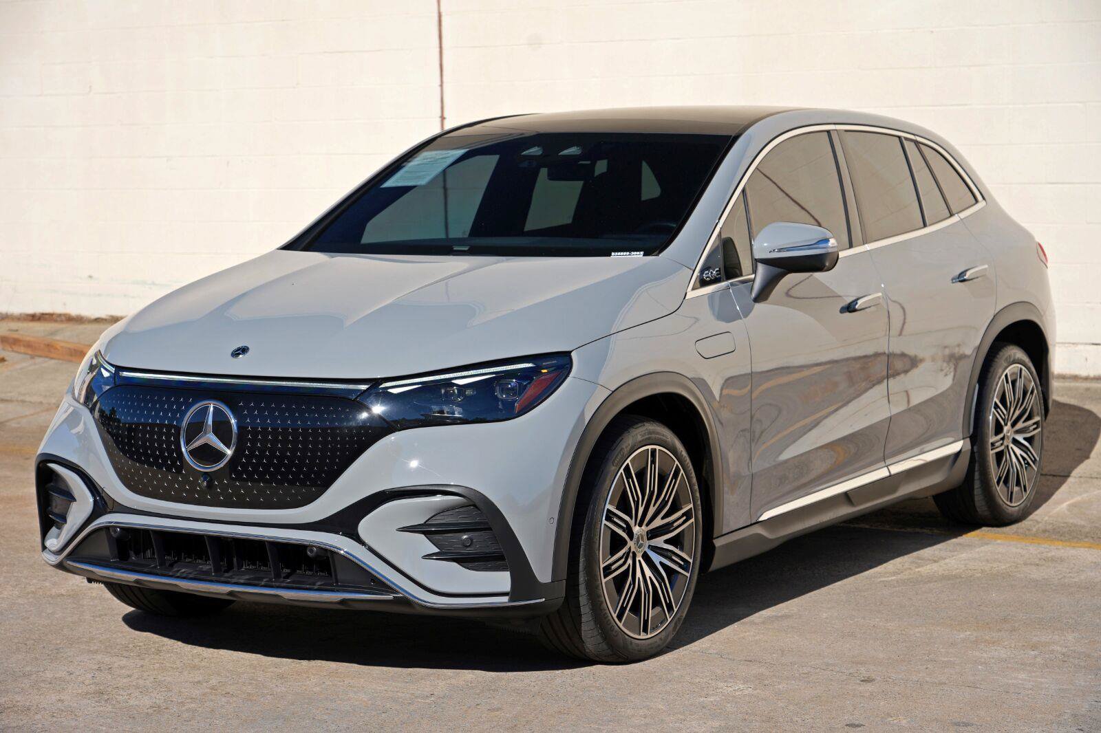 Used 2023 Mercedes-Benz EQE 350+ SUV w/ AMG Line Exterior Package image 55
