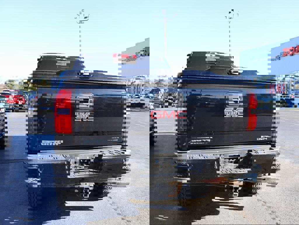 Used 2016 GMC Sierra 2500 Denali w/ Duramax Plus Package image 17