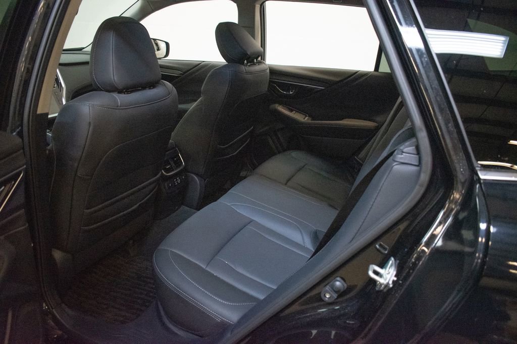 Used 2024 Subaru Outback Limited AWD/4WD image 23