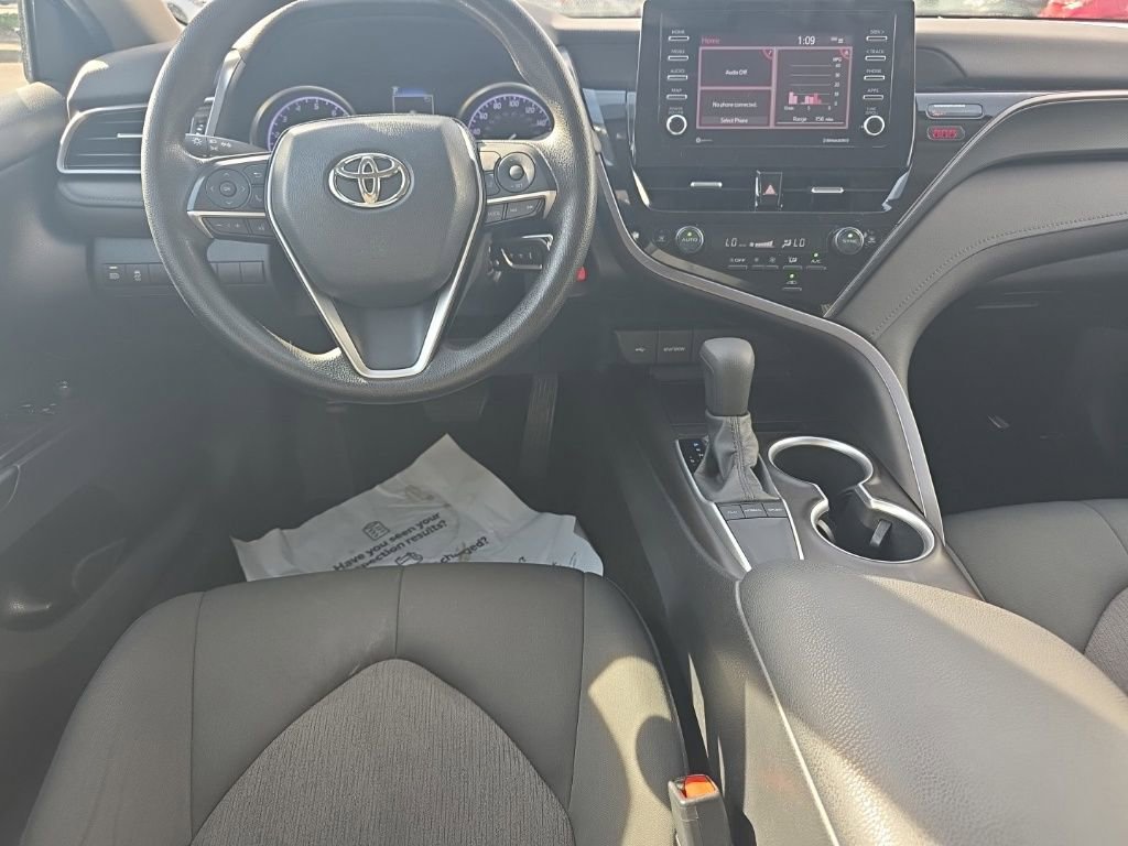 Used 2023 Toyota Camry LE image 19