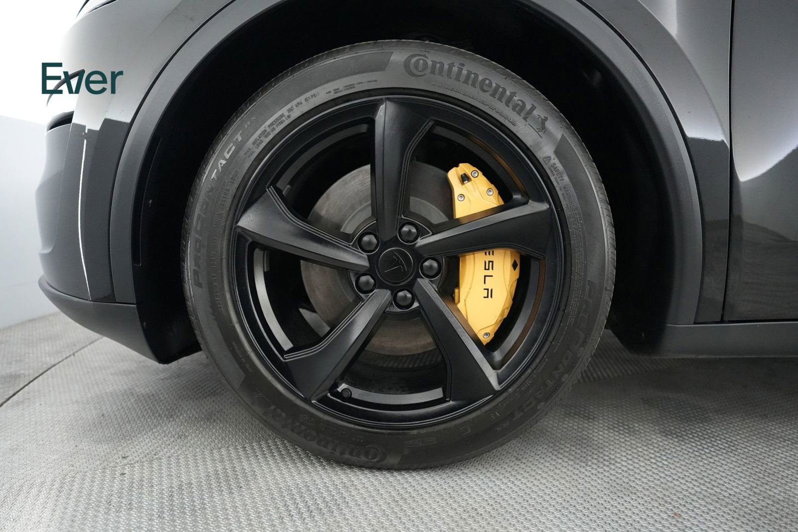 Used 2026 Tesla Model Y Long Range RWD image 19