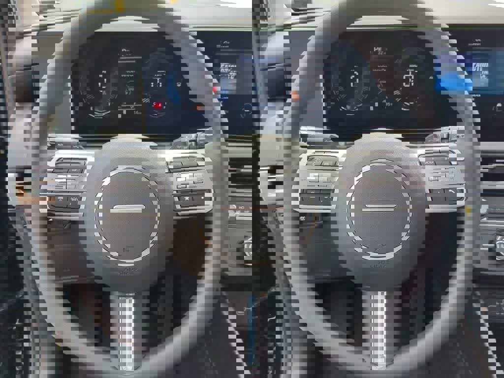 New 2026 Hyundai Tucson SE image 23