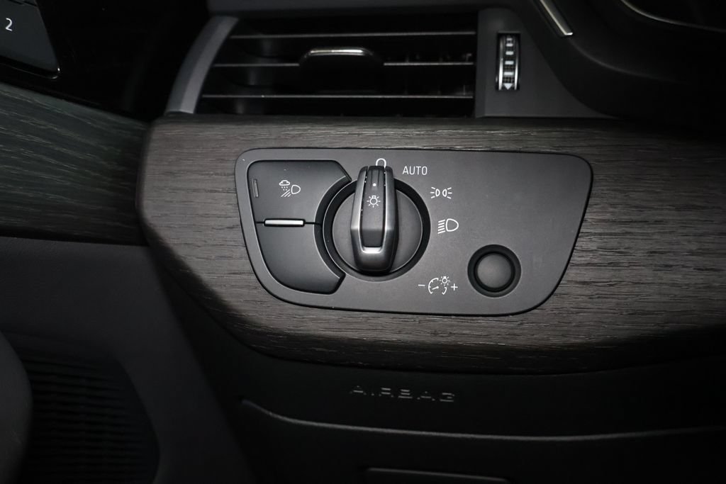 Used 2024 Audi A4 2.0T Premium Plus AWD/4WD image 28