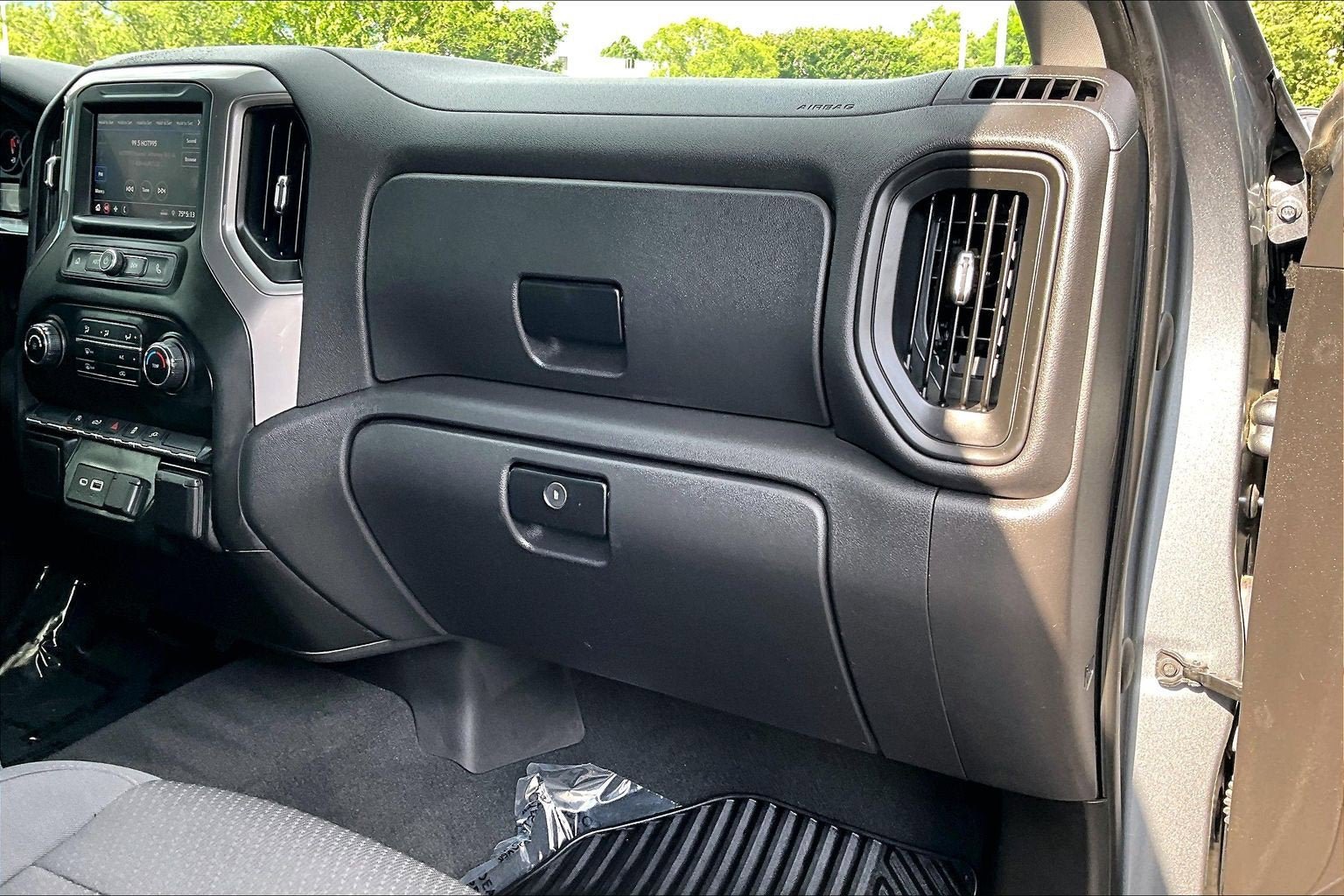 Used 2021 Chevrolet Silverado 1500 Custom AWD/4WD image 15