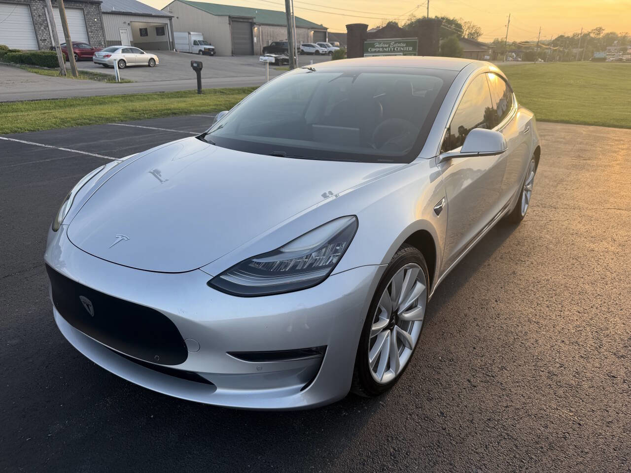 Used 2018 Tesla Model 3 Long Range RWD image 12