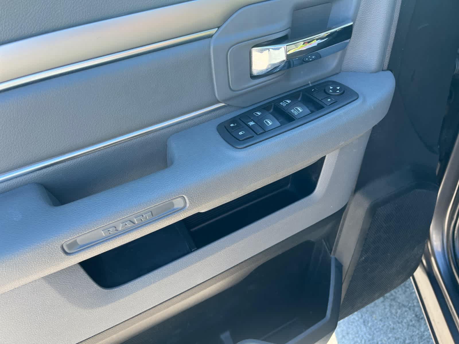 Used 2019 RAM 1500 Classic Warlock AWD/4WD image 14