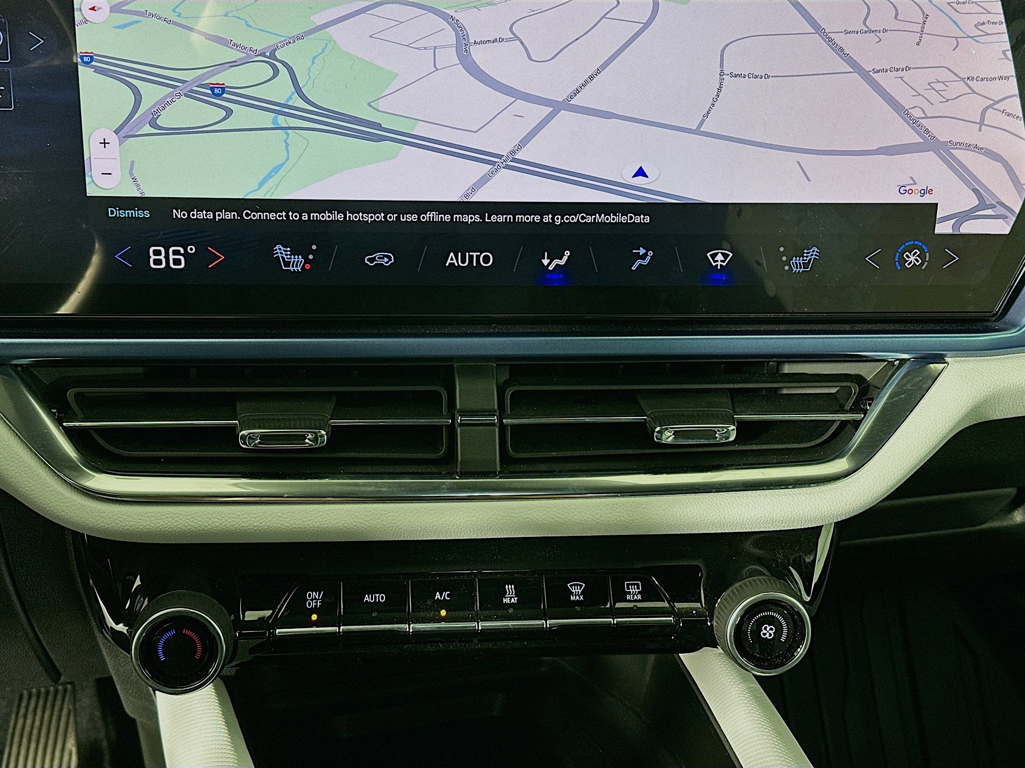 Used 2025 Chevrolet Equinox EV LT image 24