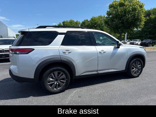 Certified 2024 Nissan Pathfinder SV AWD/4WD image 13