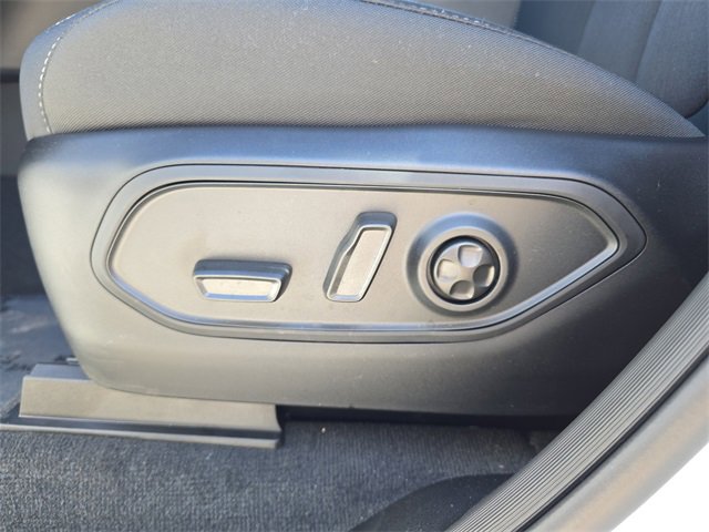 New 2025 Jeep Grand Cherokee Laredo X w/ Luxury Tech Group I image 17