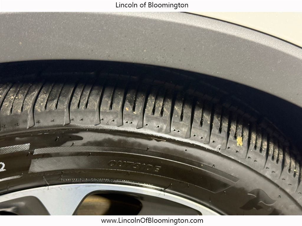 Certified 2022 Lincoln Nautilus Reserve w/ Equipment Group 201A image 14