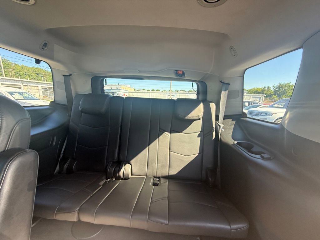 Used 2020 Cadillac Escalade Luxury AWD/4WD image 24