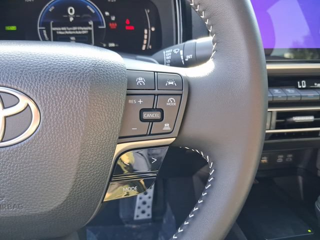 Used 2026 Toyota Camry SE w/ Multimedia Upgrade Package FWD image 18