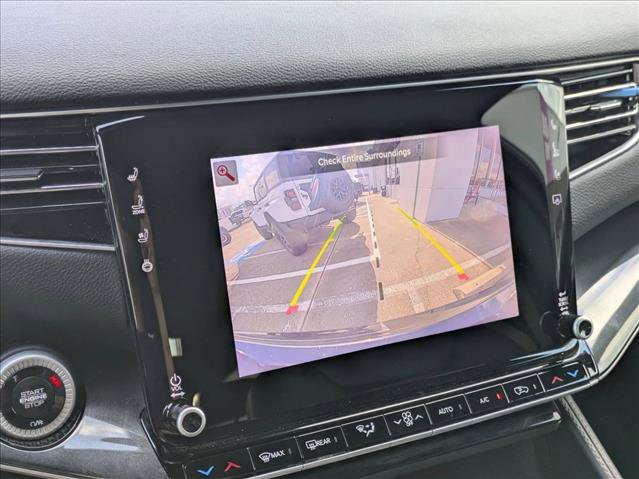 Used 2024 Jeep Wagoneer L 2WD w/ Premium Group I image 13