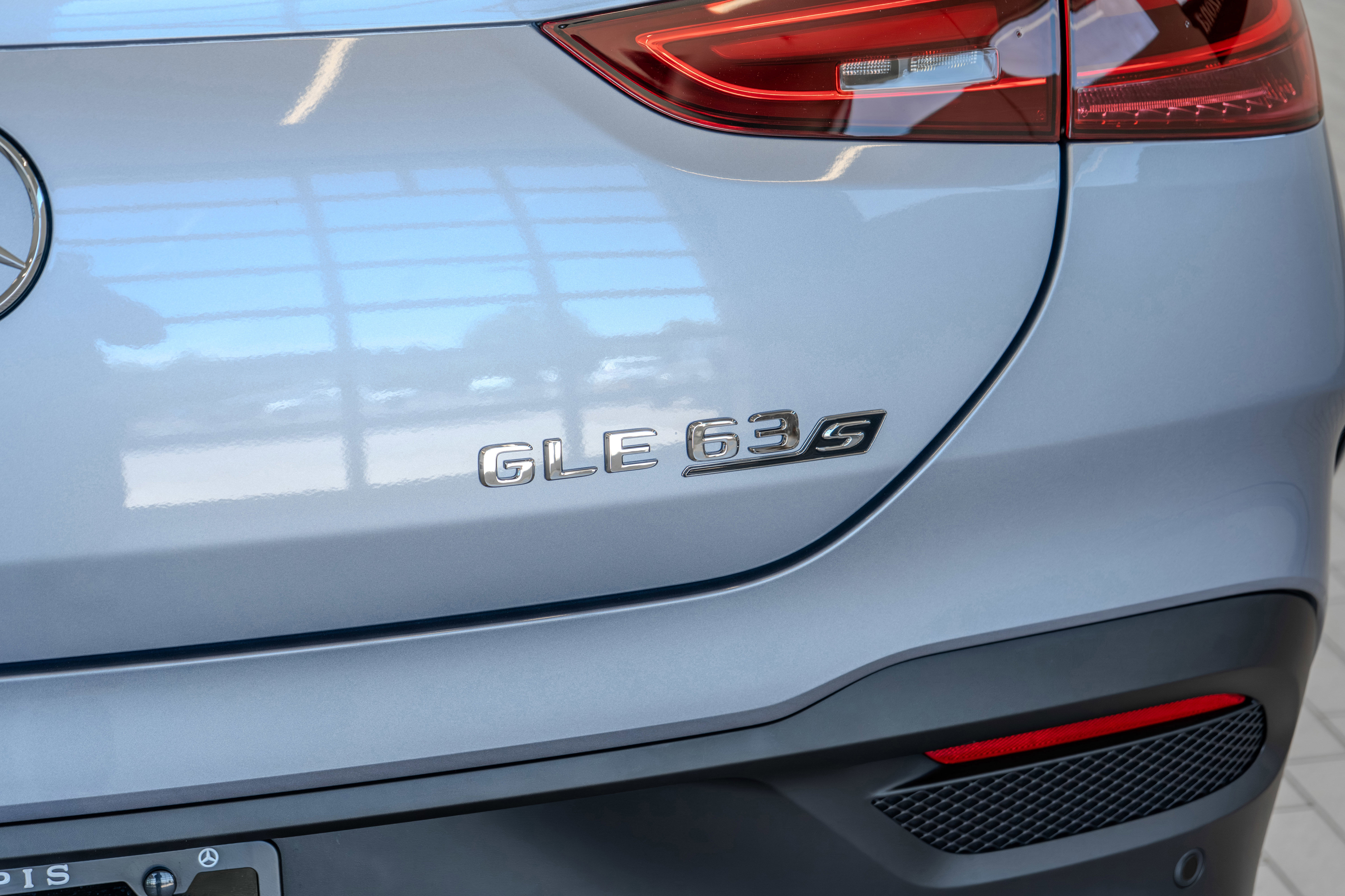 New 2026 Mercedes-Benz GLE 63 AMG S image 24