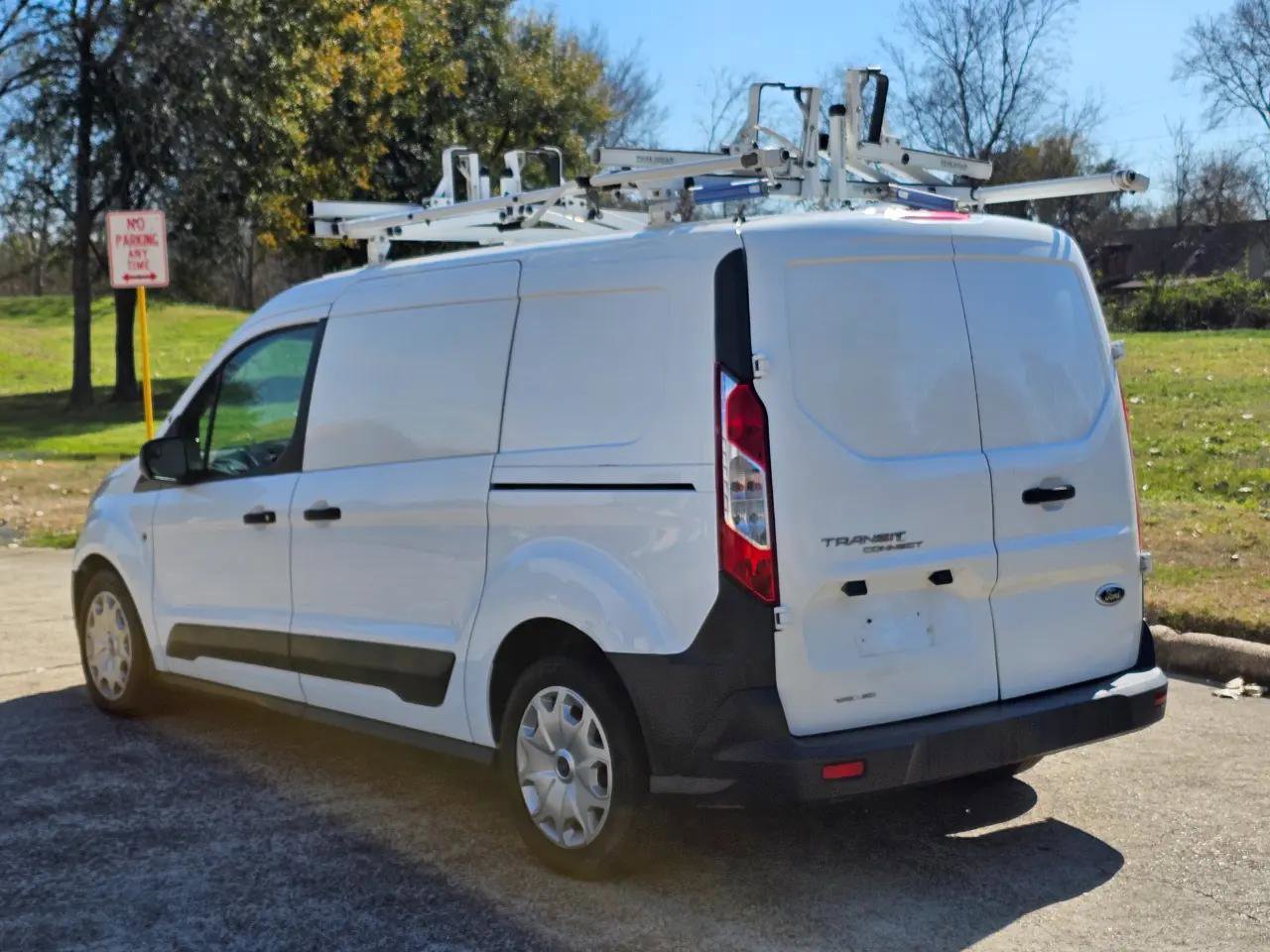 Used 2016 Ford Transit Connect XL FWD image 8