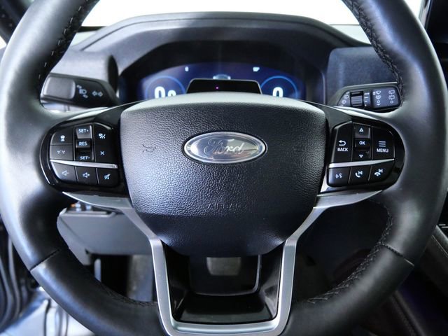 Certified 2025 Ford Explorer Platinum w/ LUX Leather Package AWD/4WD image 25