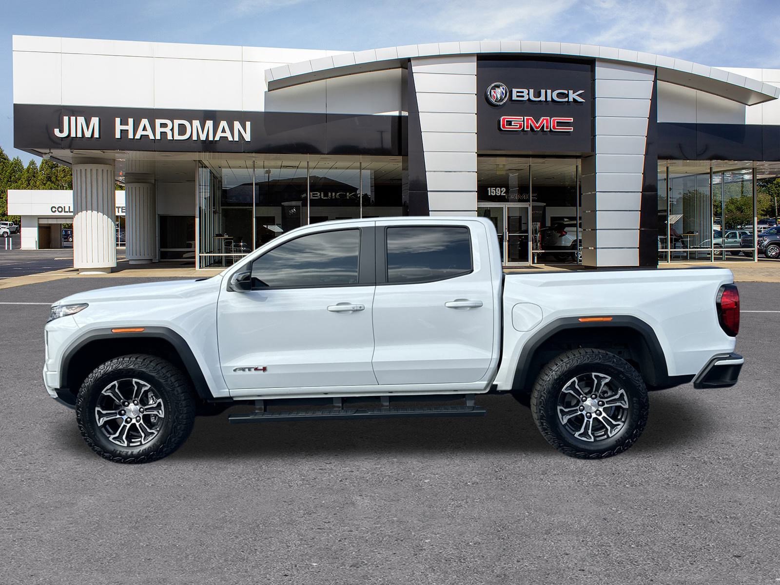 Certified 2024 GMC Canyon AT4 w/ Canyon Safety Plus Package image 4