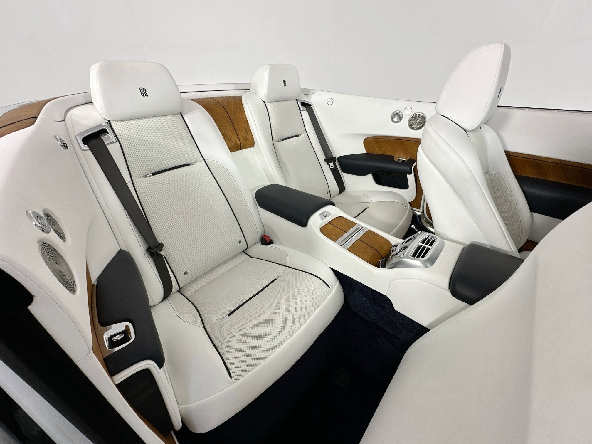 Certified 2018 Rolls-Royce Dawn image 26