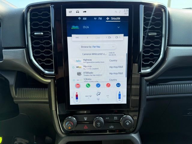 Used 2024 Ford Ranger XLT w/ Trailer Tow Package image 18