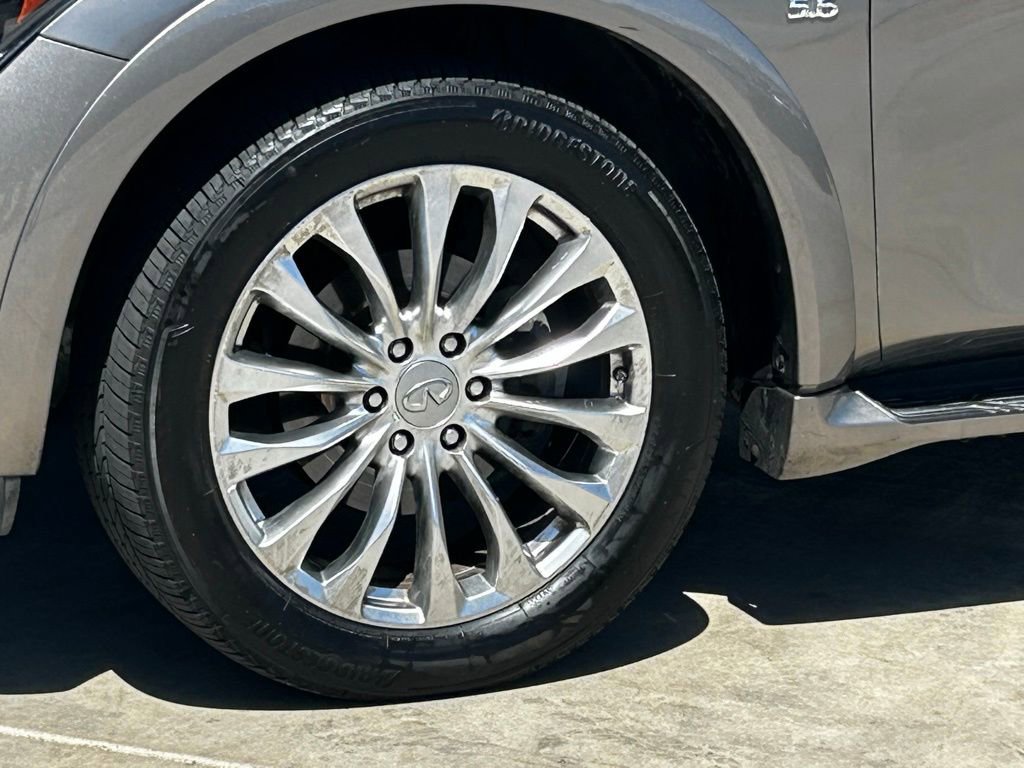Used 2015 INFINITI QX80 4WD w/ Deluxe Technology Package image 4