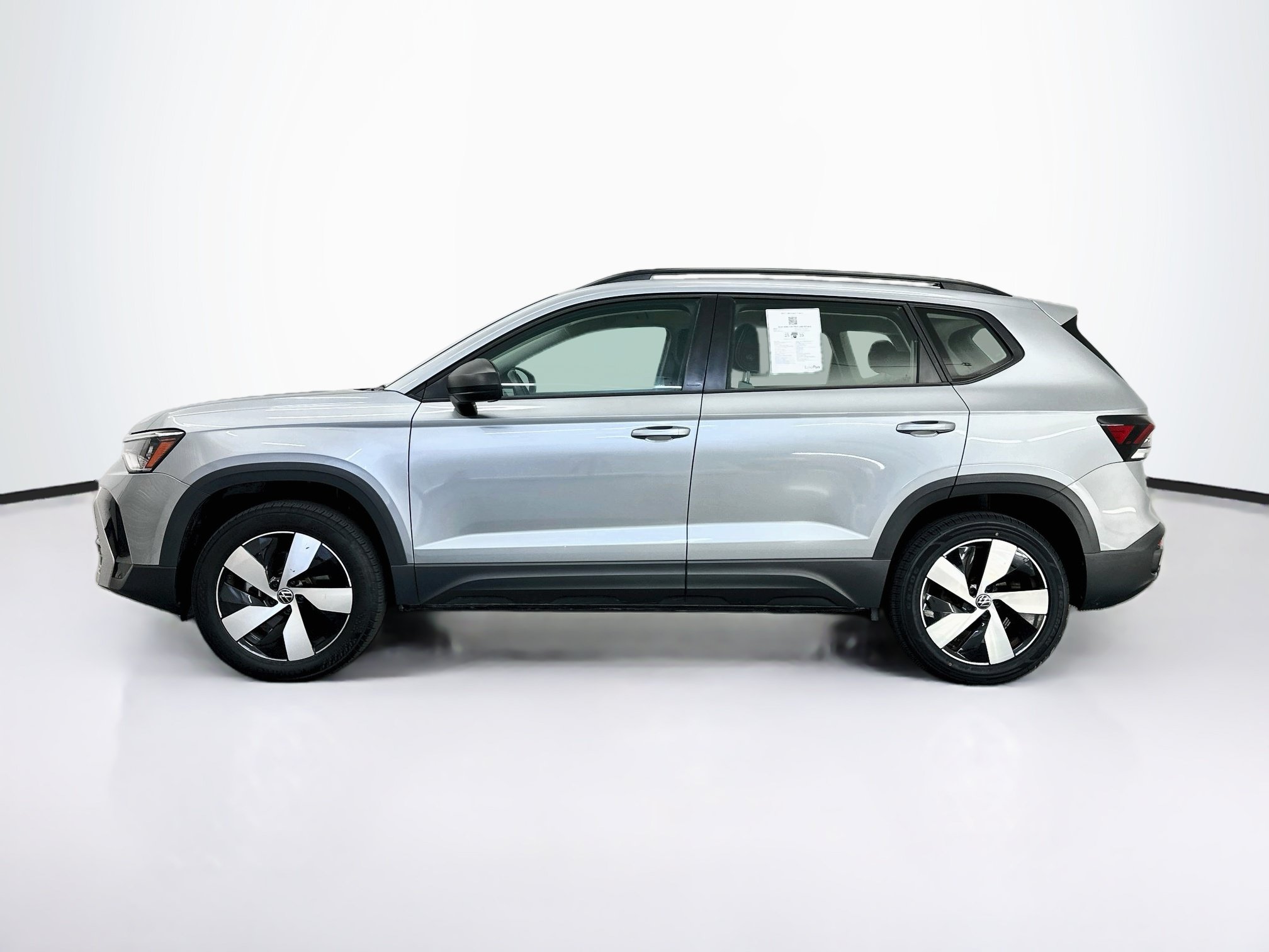 Used 2025 Volkswagen Taos S AWD/4WD image 4