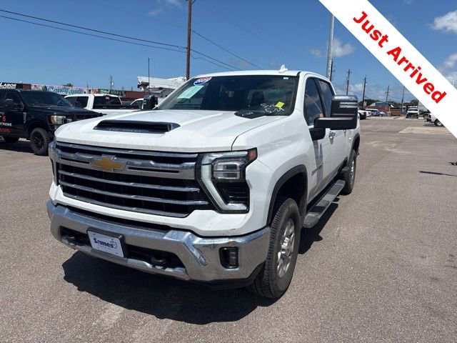 Used 2025 Chevrolet Silverado 2500 LTZ AWD/4WD image 3